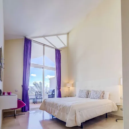 Appartement 111 - Penthouse Apartment, La Cala